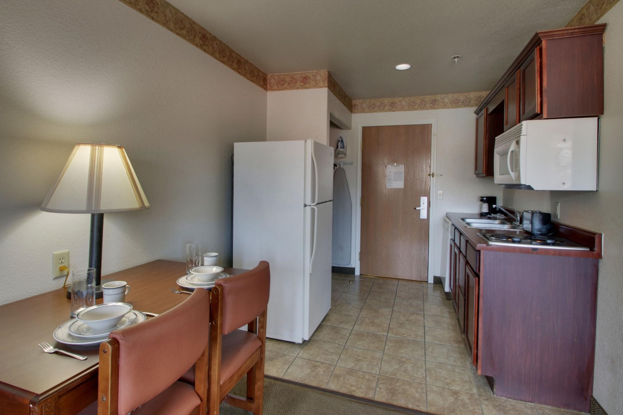All Towne Suites Saint Robert Εξωτερικό φωτογραφία
