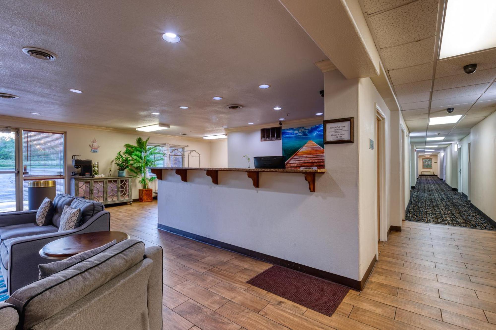 All Towne Suites Saint Robert Εξωτερικό φωτογραφία
